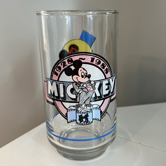 Disney Mickey Mouse 80s Retro Vintage drinking glass. 1988 - Picture 2 of 5